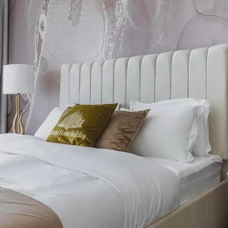 Hanza Tower White 23 Jacussi & Sauna & Pool Apartment *